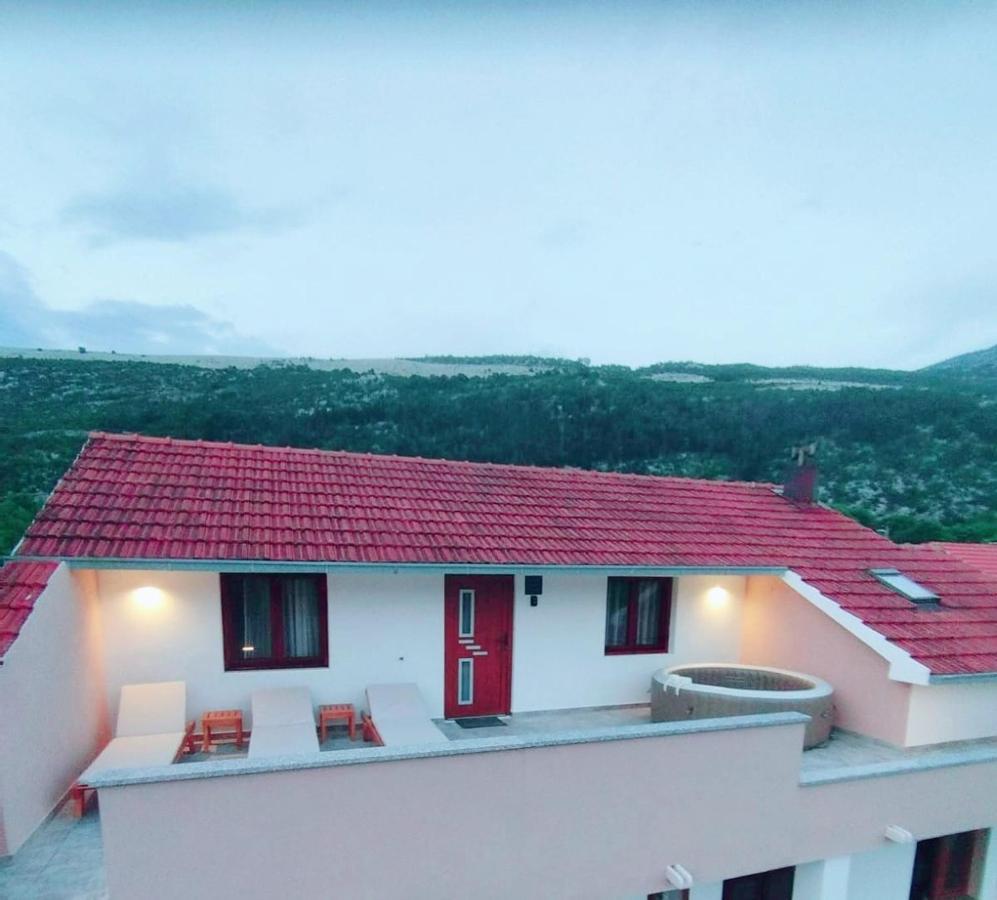 Maris Apartment Vodenjak ภายนอก รูปภาพ