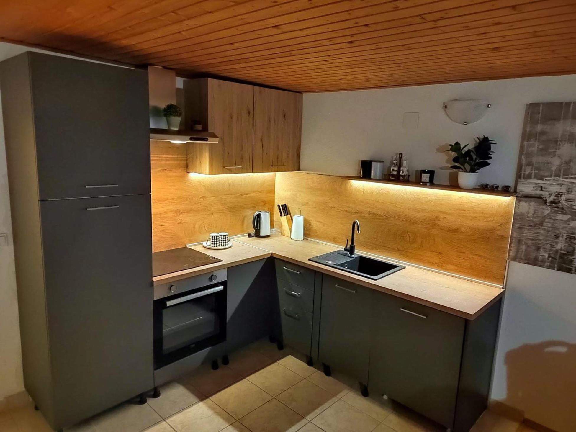 Maris Apartment Vodenjak ภายนอก รูปภาพ